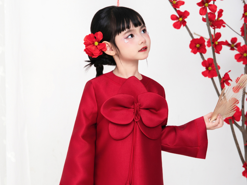 TẠI SAO MẸ SÀNH ĐIỆU CHỌN VÁY THIẾT KẾ CHO BÉ